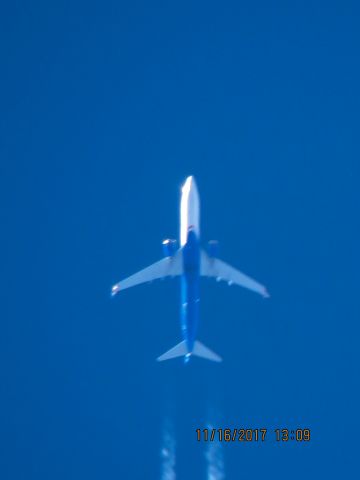 Boeing 737-900 (N265AK)