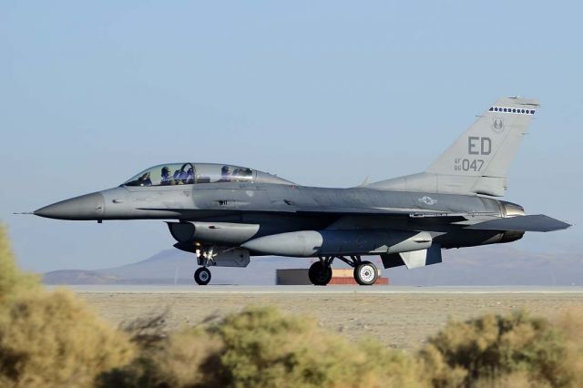 86-0047 — - General Dynamics F-16D Block 30D Fighting Falcon 86-0047 of the 412th Test Wing at Edwards AFB on September 21, 2012.