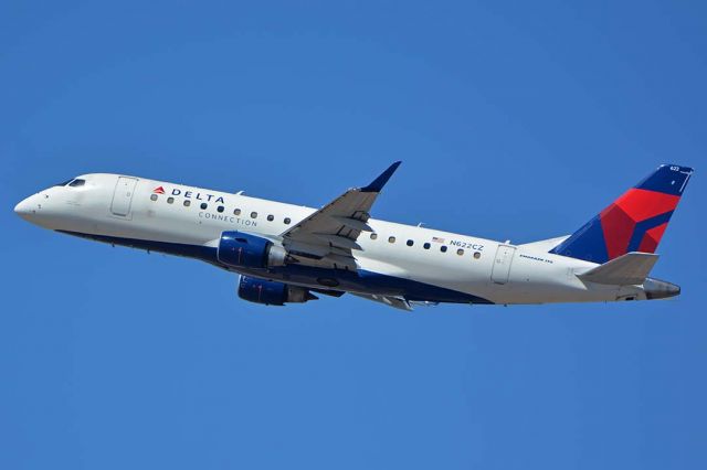 Embraer 170/175 (N622CZ) - Delta Connection Embraer 170-200LR N622CZ at Phoenix Sky Harbor on September 16, 2017. It is operated by Compass Airlines. Its construction number is 17000219. It was delivered to Compass Airlines on April 30, 2008