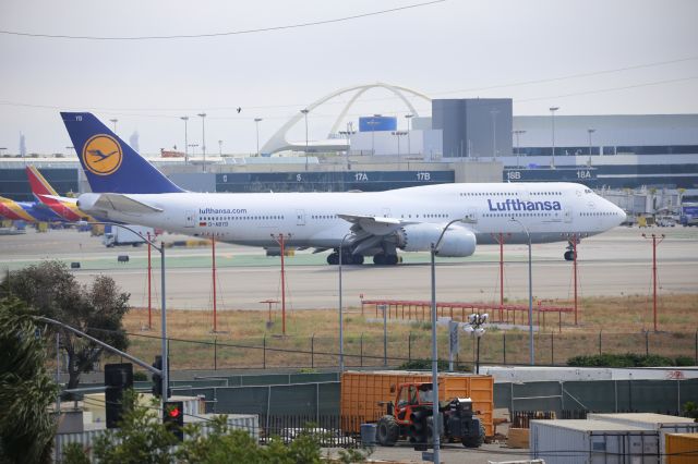 BOEING 747-8 (D-ABYD)