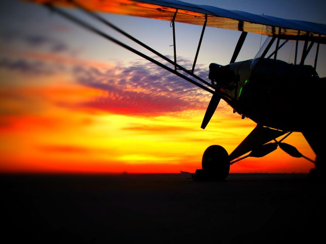 NC98565 — - Sun Rise Dalhart, Texas. Flight from Nebraska to California. Photot by Steven Young