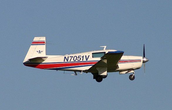 Mooney M-20 Turbo (N7051V)