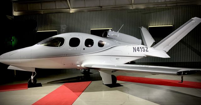 Cirrus Vision SF50 (N41SZ)