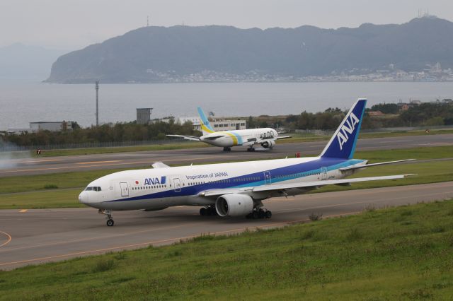 Boeing 777-200 (JA714A) - 17 September 2016:HKD-HND.