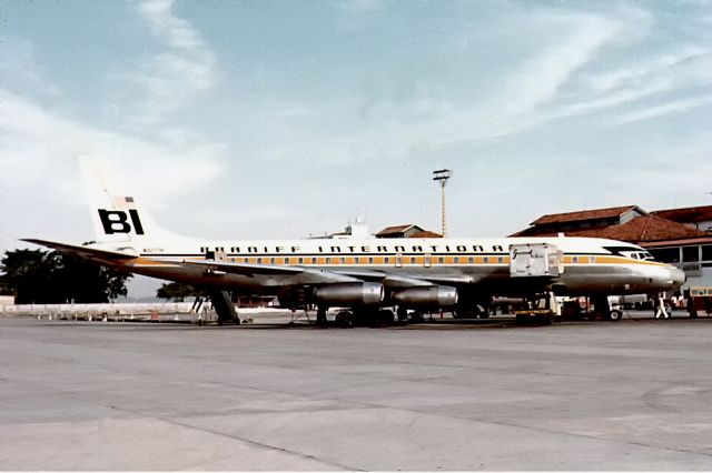 N8277W — - Panagra collors-br /Old Galeão Airport -1965