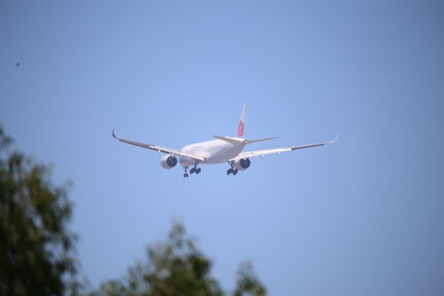 Airbus A350-900 (B-18912)