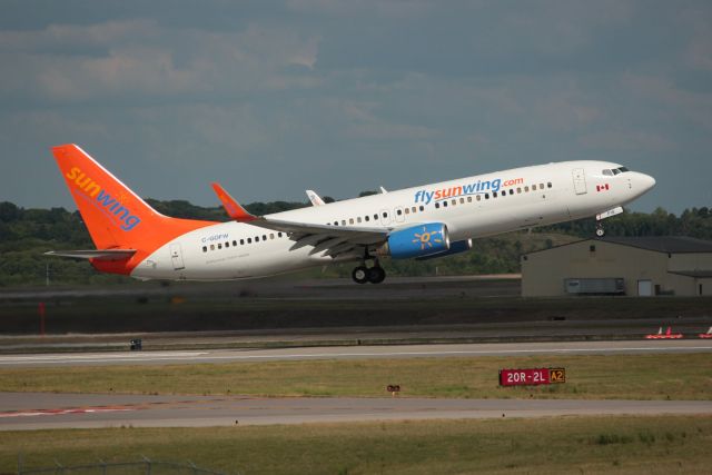 Canadair Challenger (C-GOFW) - Interesting visitor to Nashville July 15, 2012