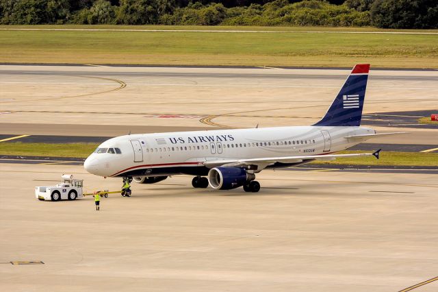 Airbus A320 (N102UW) - Push back. 11/23/2014 after an overnight on the way to KCLT from KTPA.