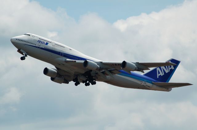 Boeing 747-400 (JA8960) - 2013-08-13