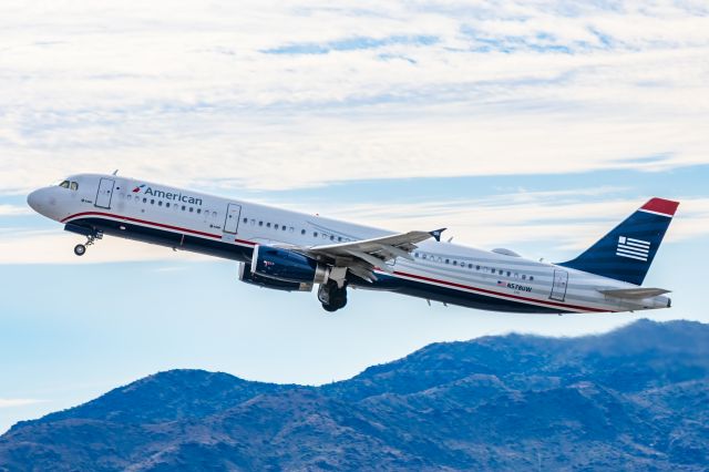 Airbus A321 (N578UW) - American Airlines A321 in US Airways retro livery taking off from PHX on 12/16/22. Taken with a Canon R7 and Tamron 70-200 G2 lens.