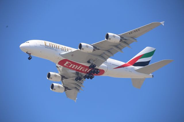 Airbus A380-800 (A6-EEV)