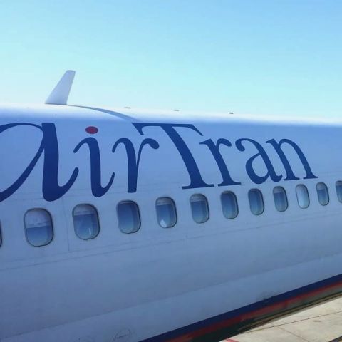 Boeing 717-200 (N972AT)