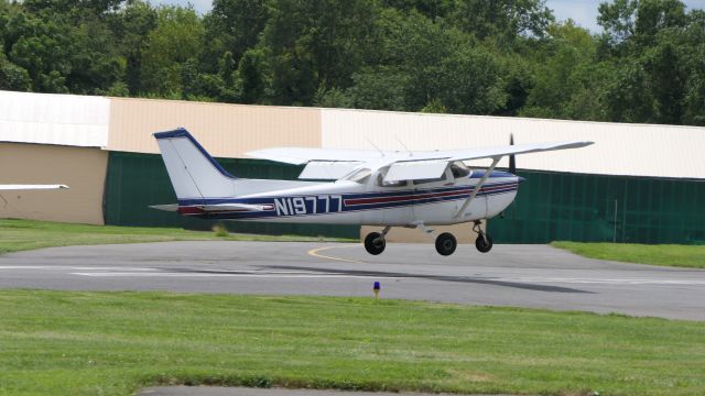 Cessna Skyhawk (N19777)