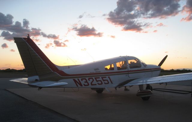 Piper Cherokee (N32551)