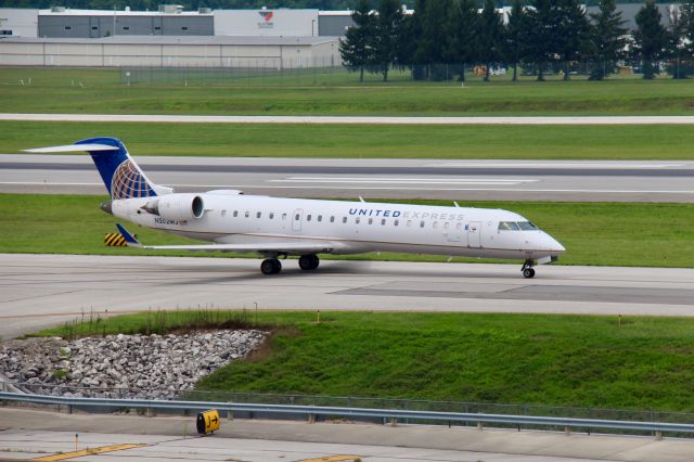 Canadair Regional Jet CRJ-700 (N502MJ)