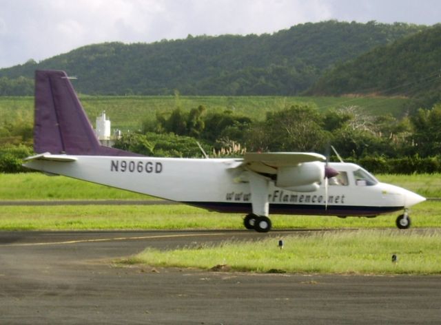 ROMAERO Islander (N906GD)