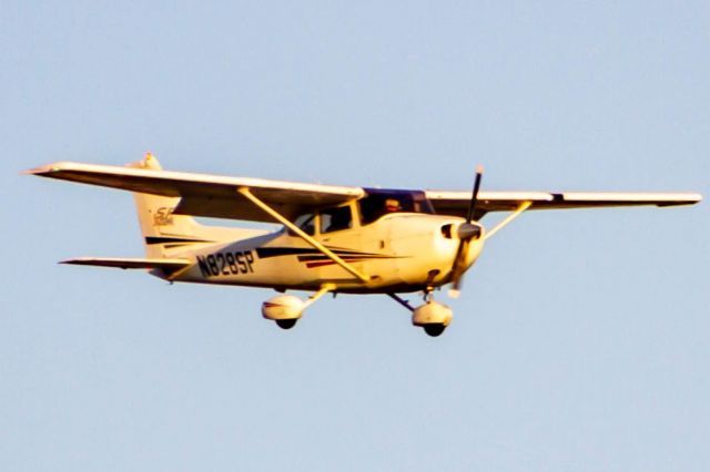 Cessna Skyhawk (N828SP)