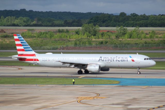 Airbus A321 (N161UW)