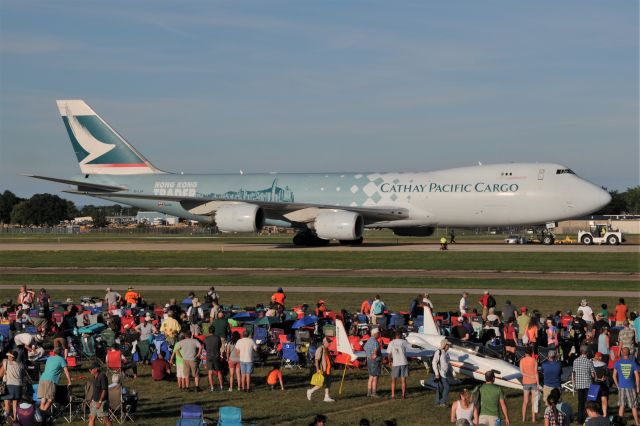 BOEING 747-8 (B-LJA)