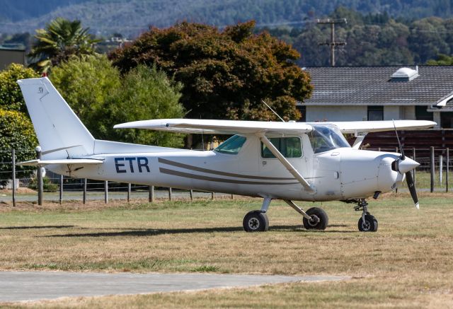 Cessna 152 (ZK-ETR)
