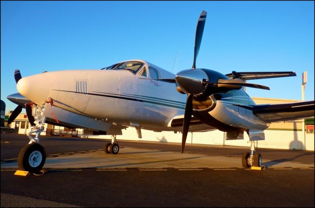 Beechcraft Super King Air 200 (N169JD) - Them props..