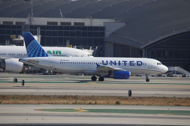 Airbus A320 (N419UA)