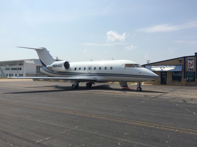 Canadair Challenger (N604CC) - Waco Flying Service FBO