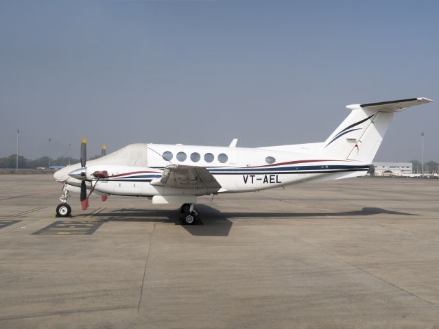 Beechcraft Super King Air 200 (VT-AEL) - 6 JAN 2016