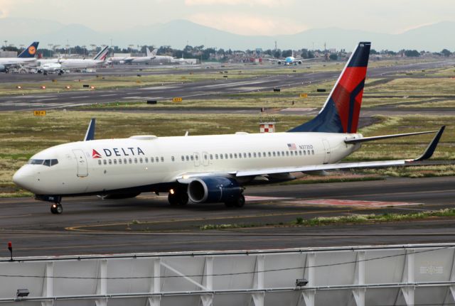 Boeing 737-800 (N3735D) - Delta Air Lines / Boeing 737-832 / MSN 30381 / N3735D / MMMX 09/2020