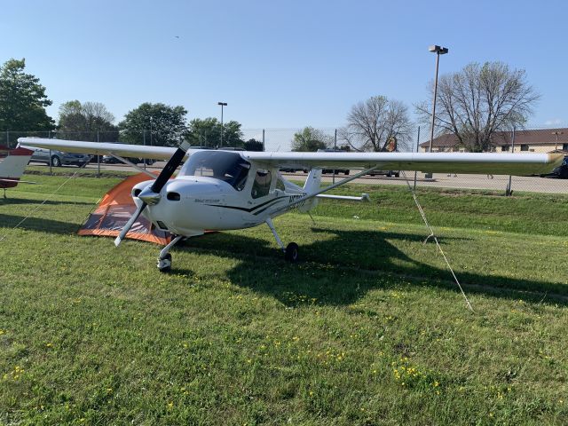 Cessna Skycatcher (N5207B) - Camping at Airventure 2021