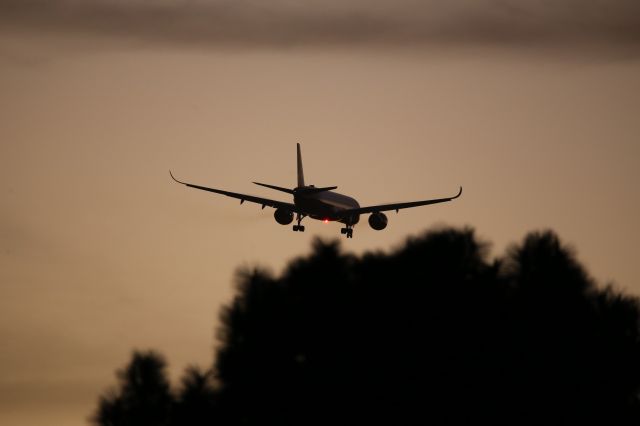 Airbus A350-1000 (G-VPOP)