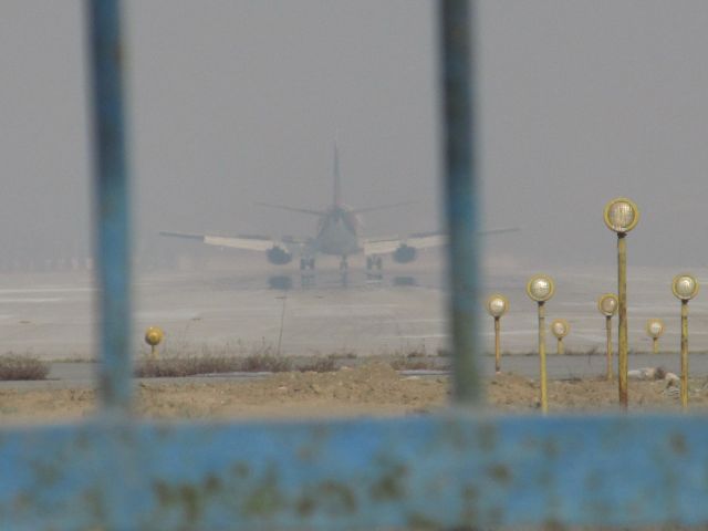 BOEING 737-400 — - No luck plane spotting in the smog of Beijing