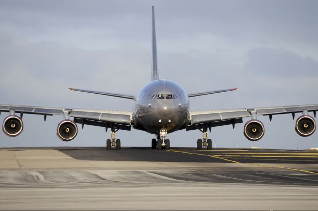 Ilyushin Il-96 (RA-96010) - Majestic and emblematic IL96, the great machine of Russian aviation in its last flight to TFS. -