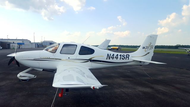 Cirrus SR-22 (N441SR)