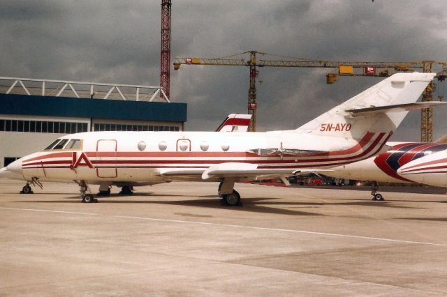 Dassault Falcon 20 (5N-AYO) - Seen here on 1-Aug-89.br /br /Reregistered HB-VJS 1-Dec-89,br /then N900CH 13-Apr-95,br /then N908CH 27-Aug-99,br /then N706SB 17-Jul-15.br /Damaged beyond repair 18-Jan-16 at KSDL.