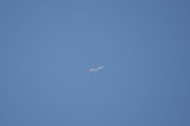 Boeing 747-400 — - Flying over CYXU London Canada,Yangtze River Express Airlines,Sept 15,2015,Coming from Chicago OHare(KORD)going to Brussels(EBBR)