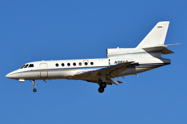 Dassault Falcon 50 (N98AC)