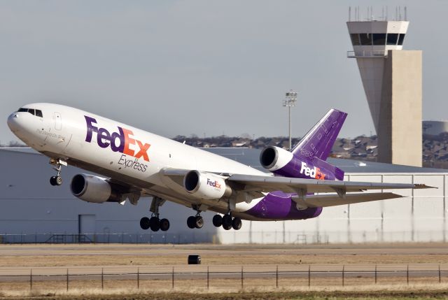 McDonnell Douglas DC-10 (N303FE) - -30 series departing AFW during the holiday shipping rush  (please view in "full" for highest image quality) 