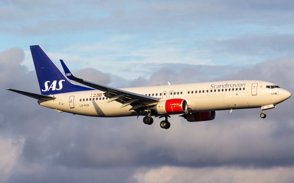 Boeing 737-800 (LN-RGB)