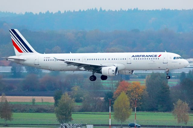 Airbus A321 (F-GTAY)