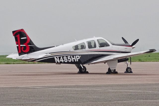 Beechcraft Bonanza (33) (N485HP)