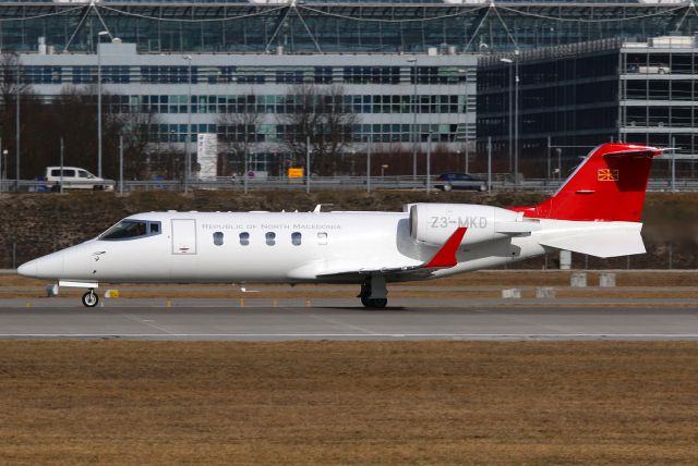 Learjet 60 (Z3-MKD)