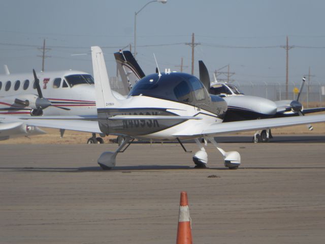 Cirrus SR-22 (N4693K)