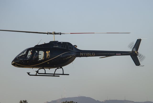 Bell 505 (N118LG)