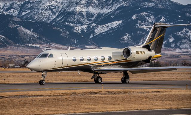 Gulfstream Aerospace Gulfstream IV (N479FX) - FlexJet G450 taxi at KBZN