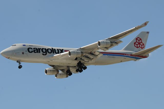 Boeing 747-400 (LX-TCV)