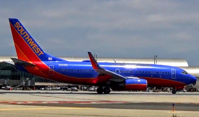 Boeing 737-700 (N551WN) - One of Southwest's first second handed 737's.
