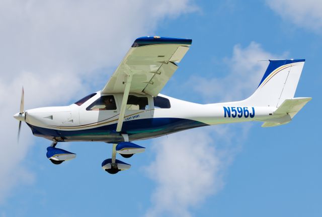 Cessna Skylane (N596J)