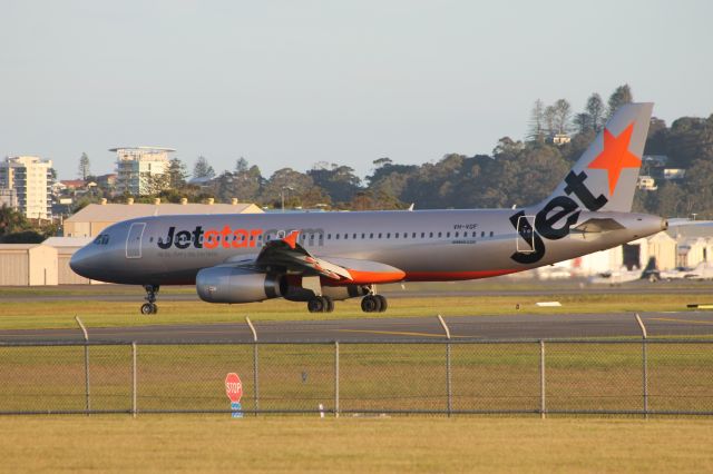 Airbus A320 (VH-VGF)