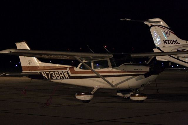 Cessna Skyhawk (N736RW)